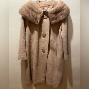 Vintage Anderson-Newcomb Tan Wool Coat with Fur Collar | Classic Winter Overcoat